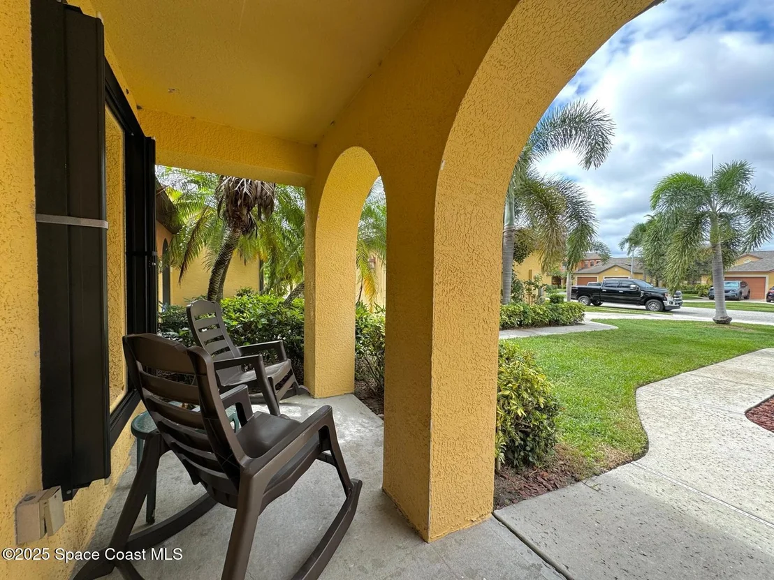 Photo of Unit 102 at 890 Luminary Circle