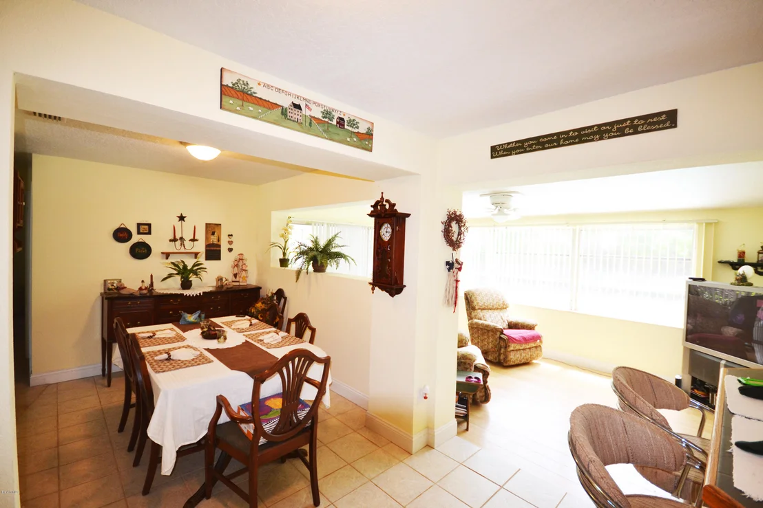Photo of 1426 Albert Drive