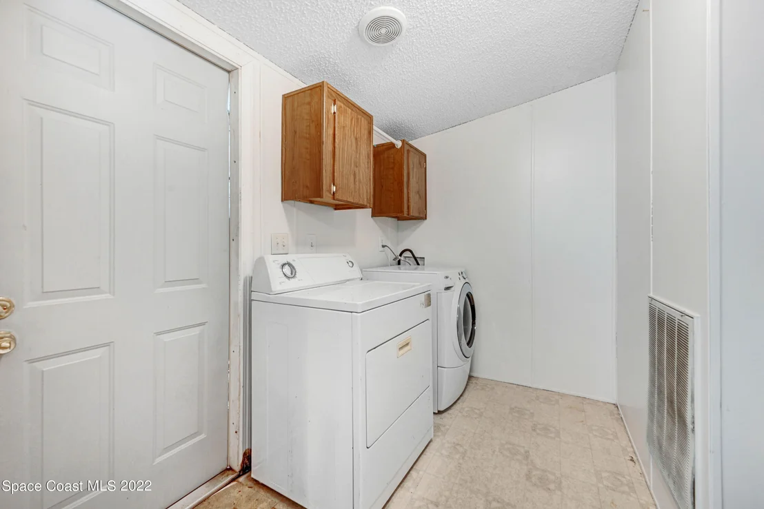 Photo of 560 Camp Road