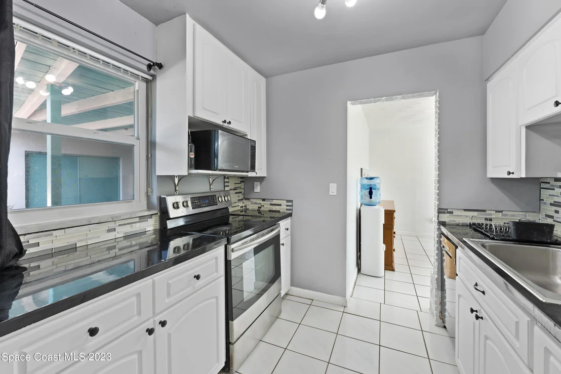Photo of 1155 Wild Rose Drive NE