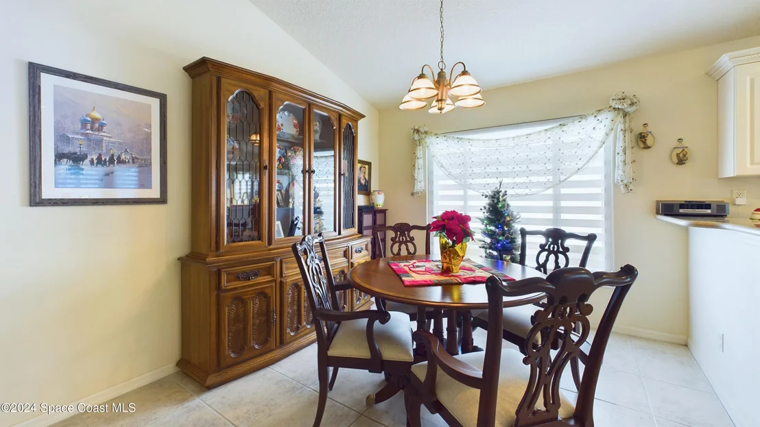 Photo of 2405 Addington Circle