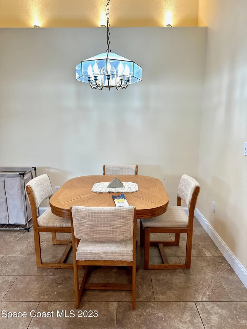 Photo of 1359 Heritage Acres Boulevard