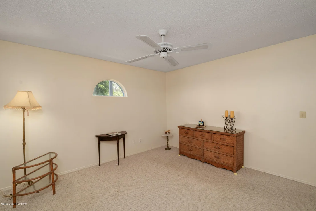 Photo of 2517 Pineapple Avenue