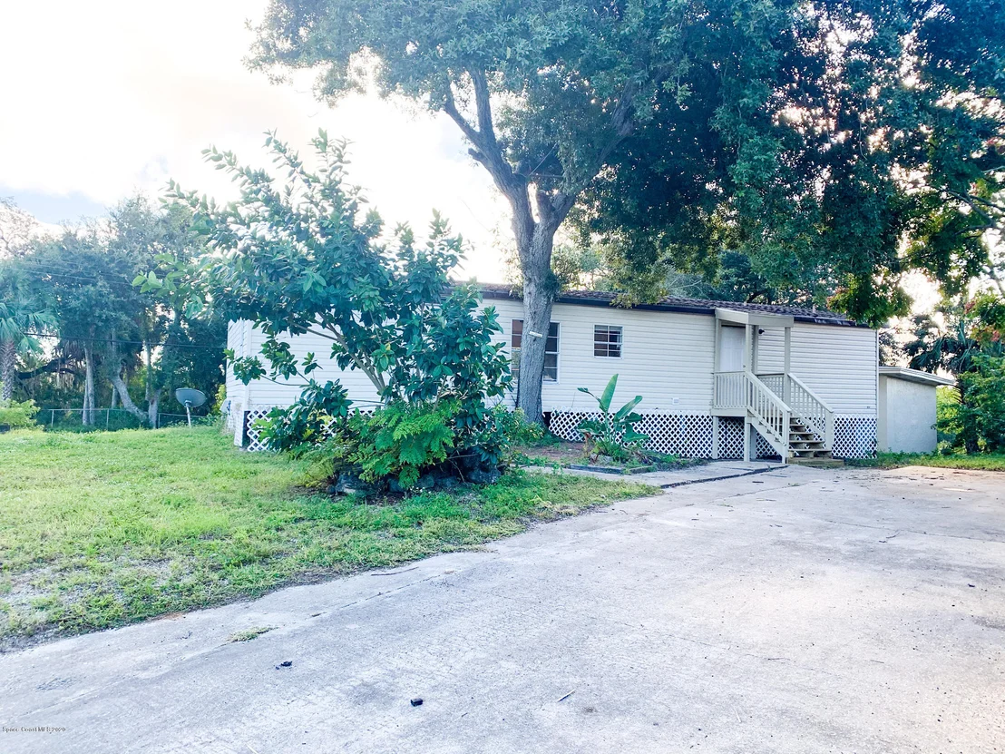 Photo of 6971 Ash Drive