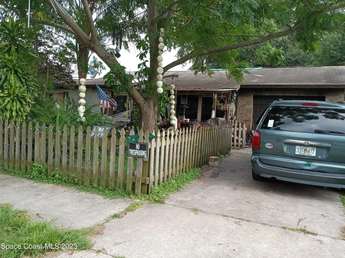 Photo of 3645 Longbow Road