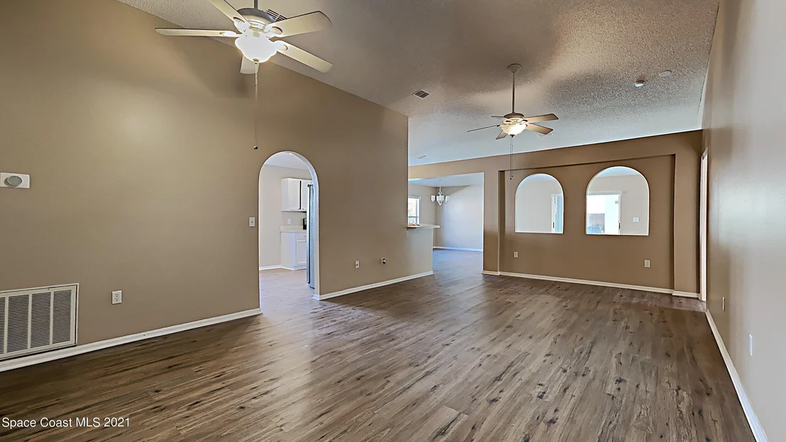 Photo of 2215 Spring Creek Circle
