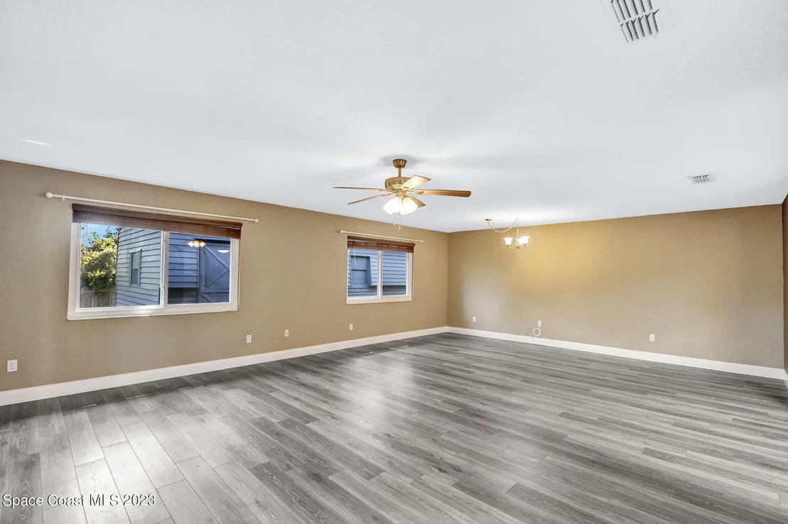 Photo of 414 Westchester Drive