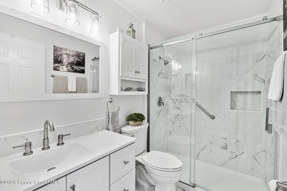 Photo of 1161 White Oak Circle