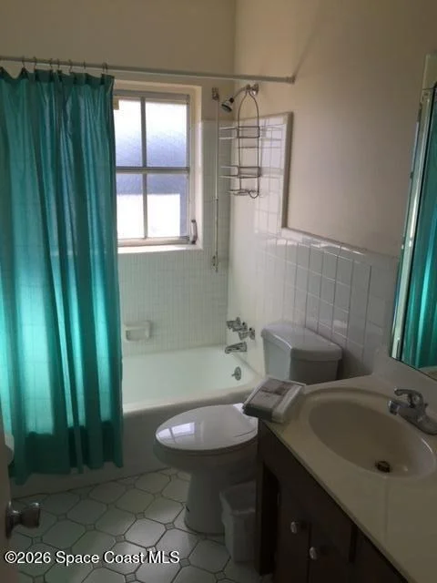 Photo of 597 Capri Road