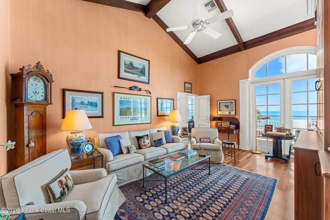 Photo of 680 Ocean Road