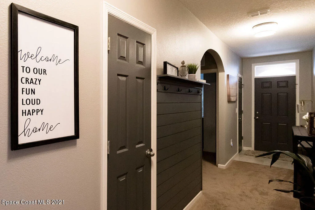 Photo of 4323 Starling Place