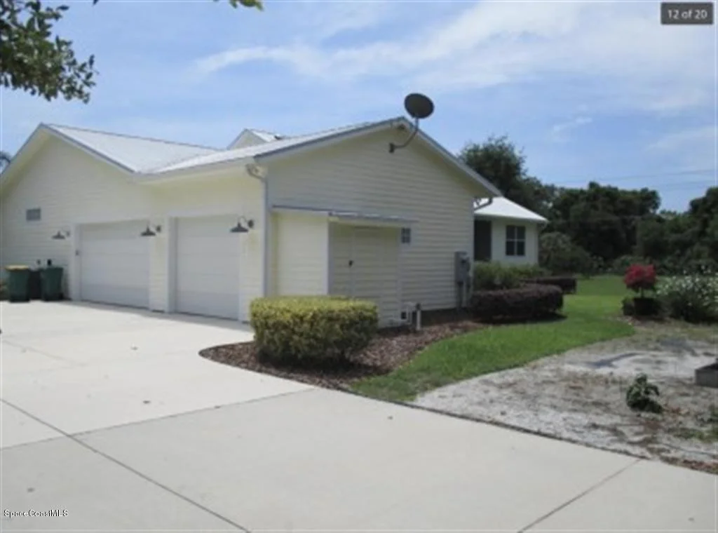 Photo of 2694 Folsom Road