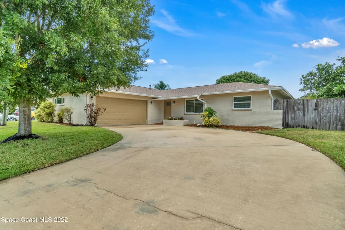 Photo of 511 Avignon Drive