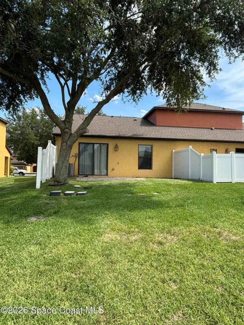 Photo of Unit 101 at 1075 Luminary Circle
