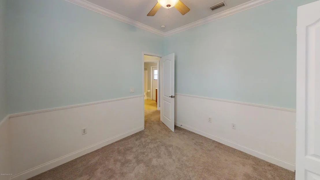 Photo of 662 Waterside Circle