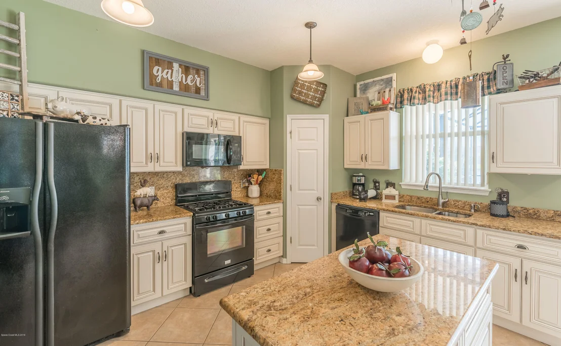 Photo of 4597 Four Lakes Drive