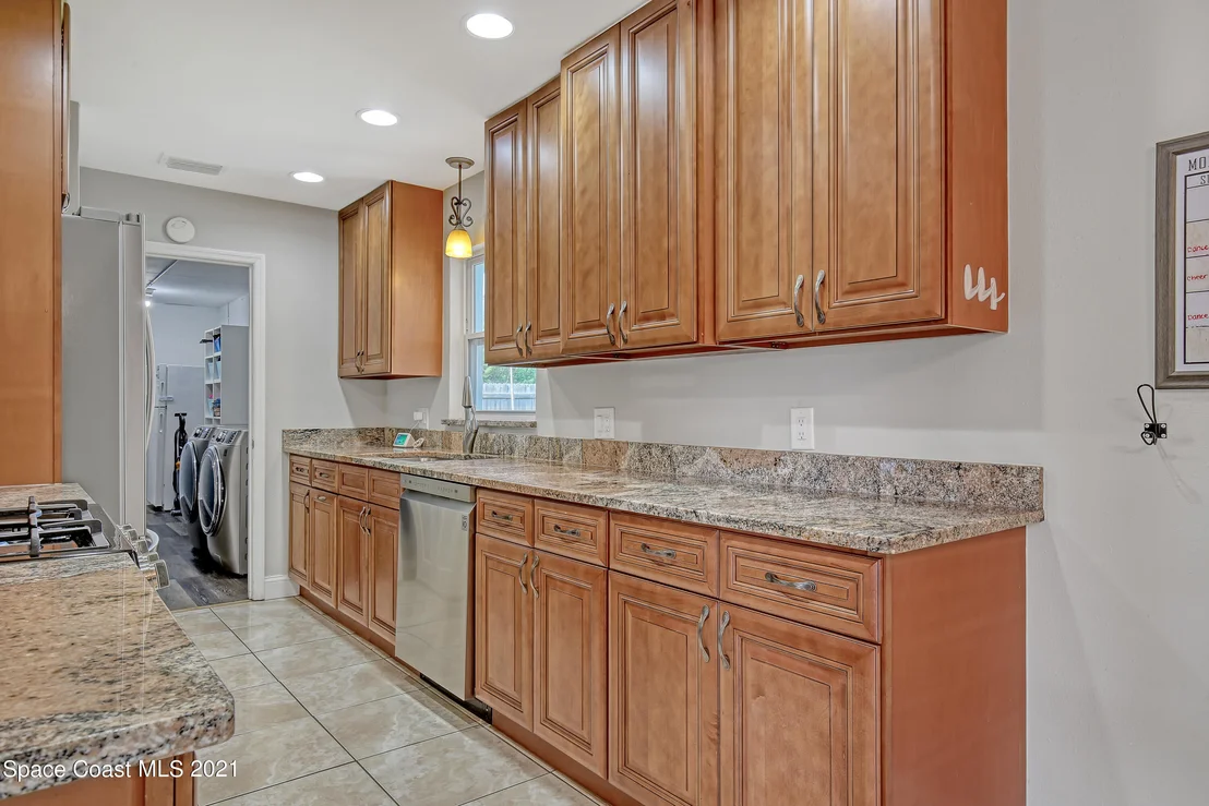 Photo of 2560 Corbusier Drive