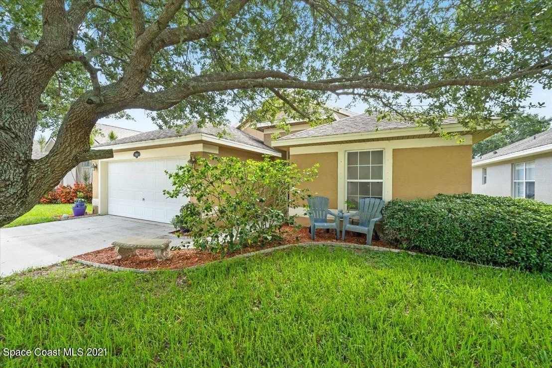 Photo of 1055 Sedgewood Circle