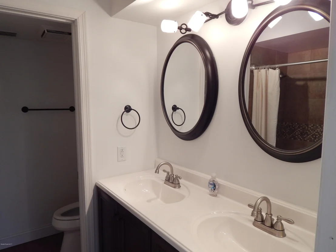 Photo of Unit 202 at 7220 Highway 1