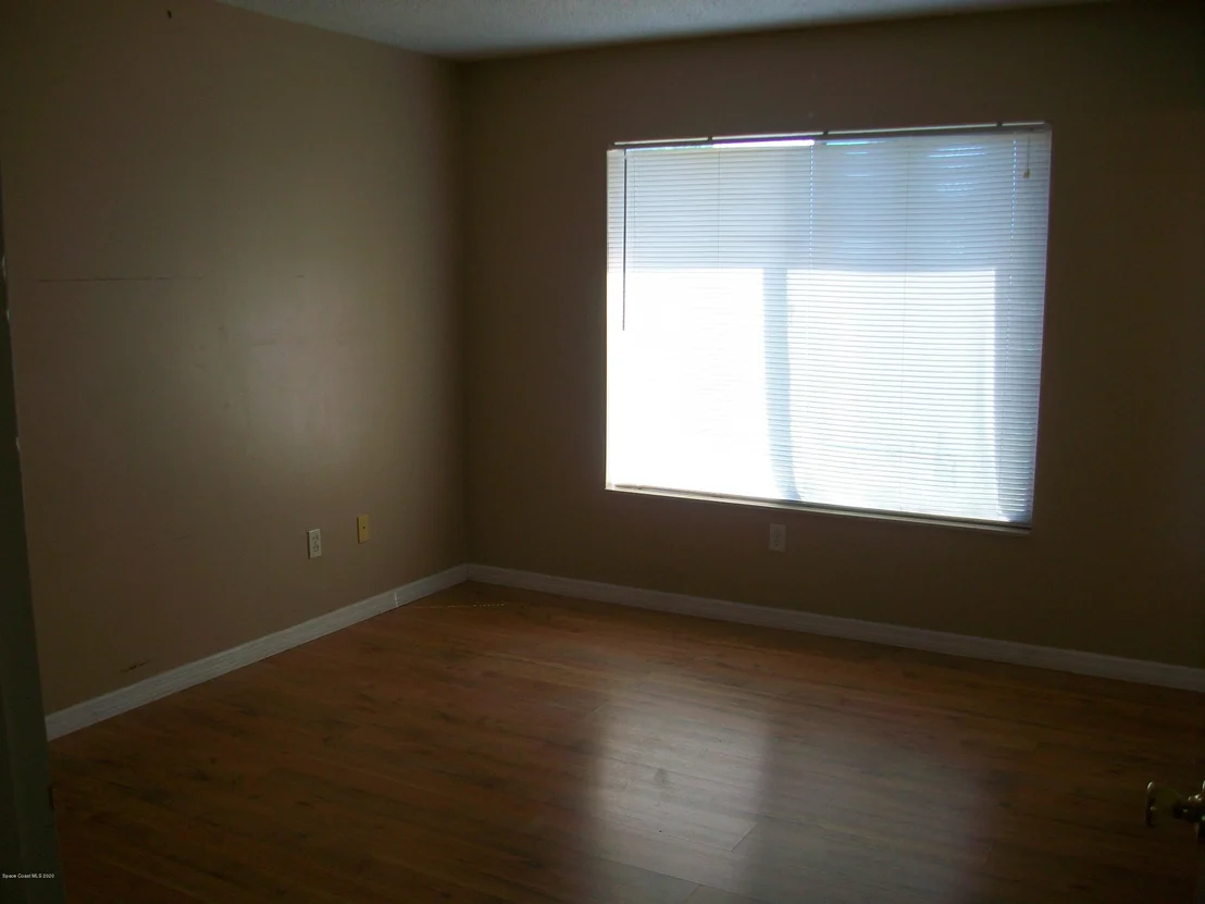 Photo of 1480 Carr Circle NE