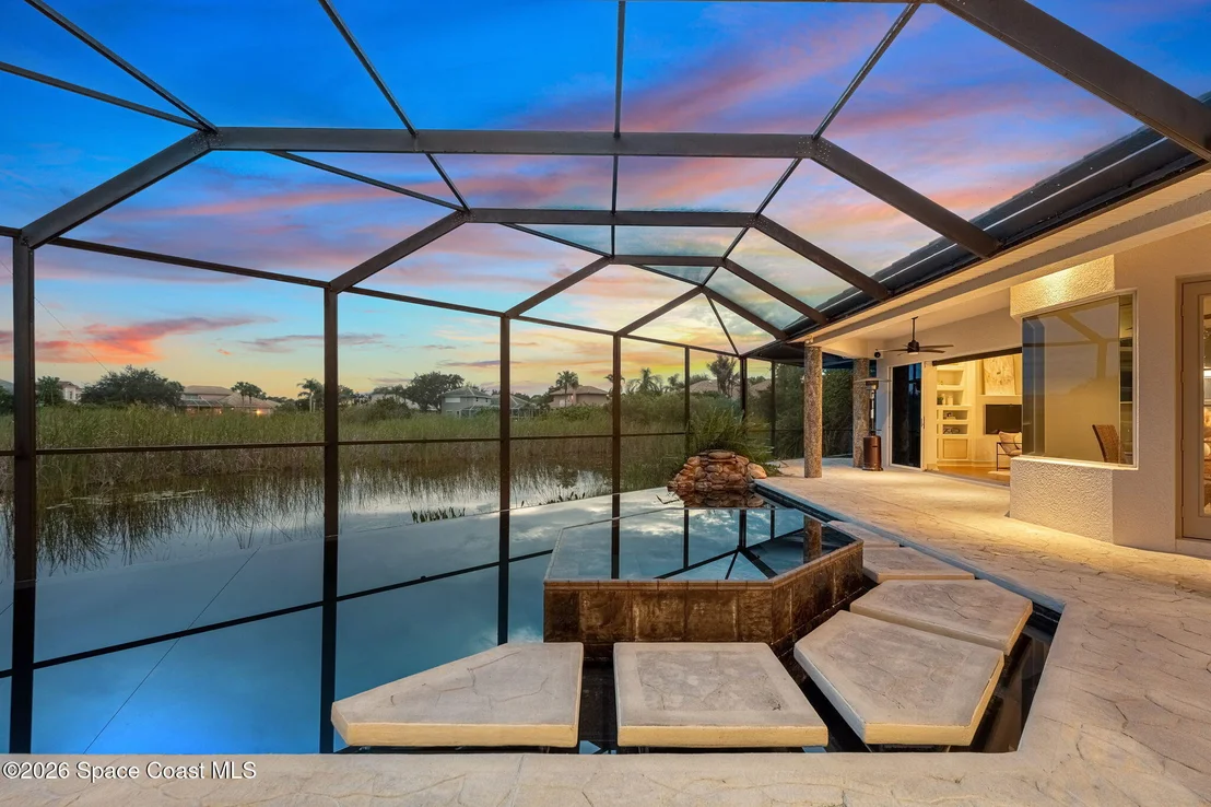 Photo of 804 Chatsworth Drive