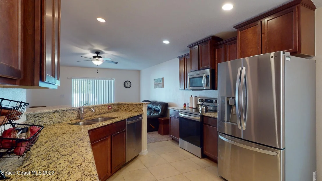 Photo of 1696 Litchfield Drive