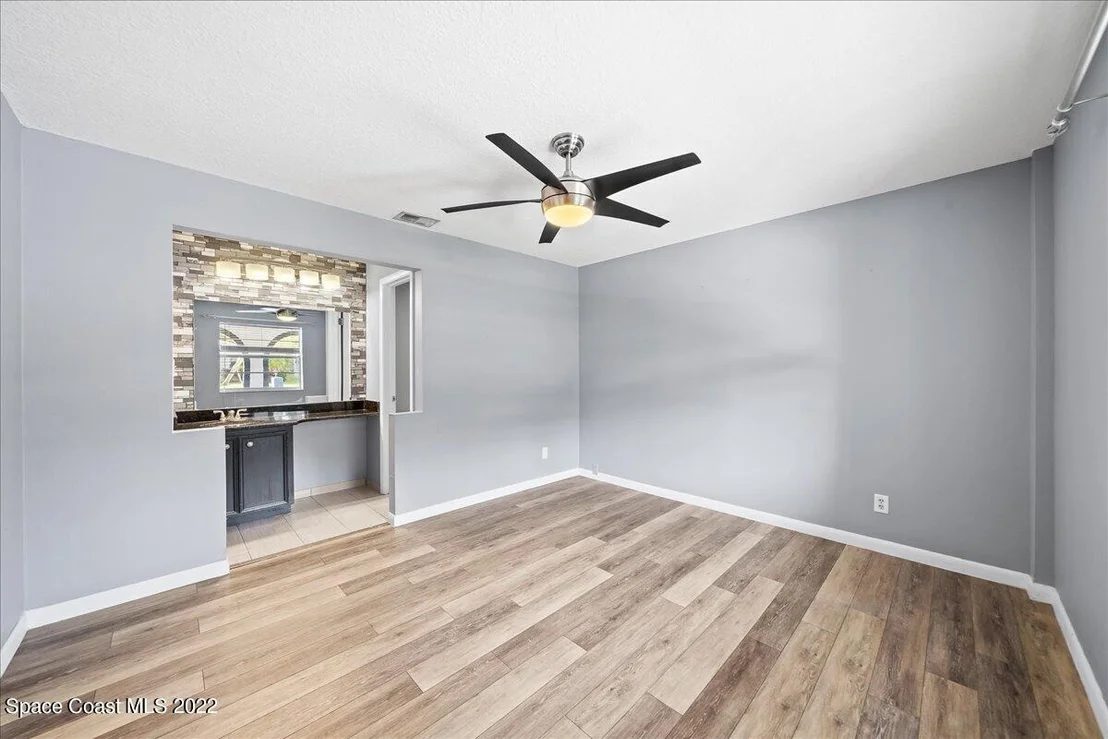 Photo of 181 E Haven Drive