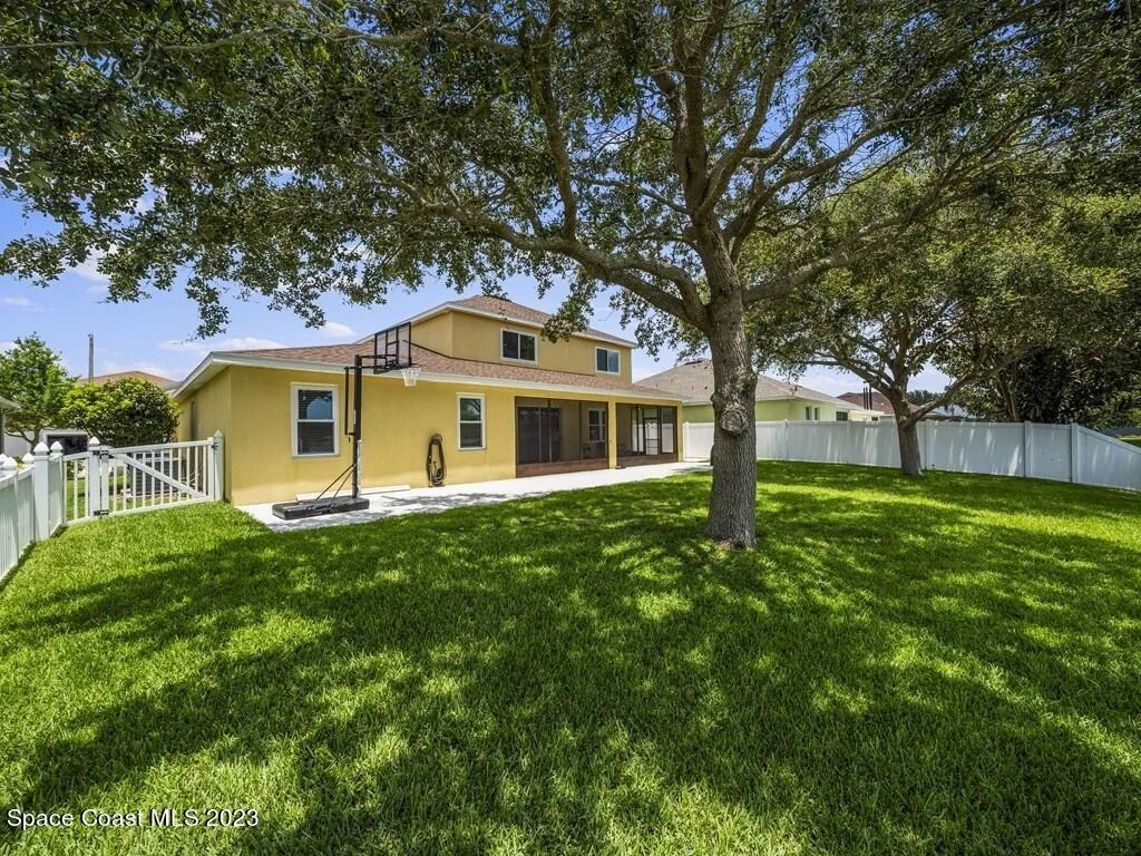 Photo of 3233 Hawthorne Avenue