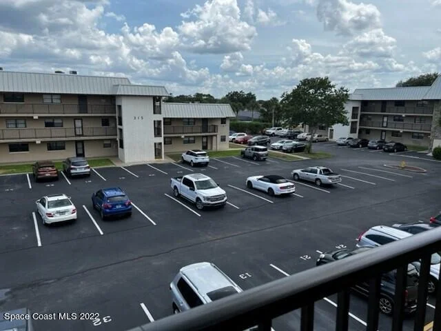 Photo of Unit 1231 at 305 Tangle Run Boulevard