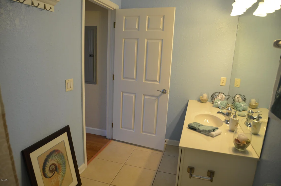 Photo of Unit 307 at 3848 Lexmark Lane