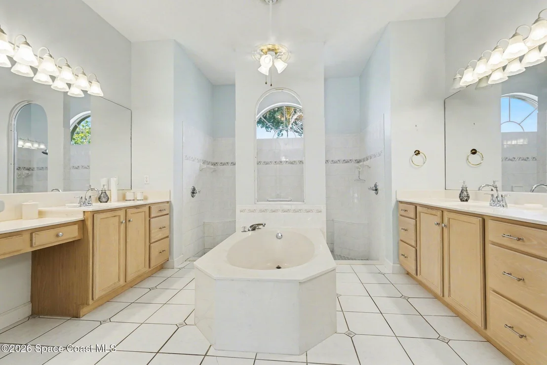 Photo of 333 Flanders Drive