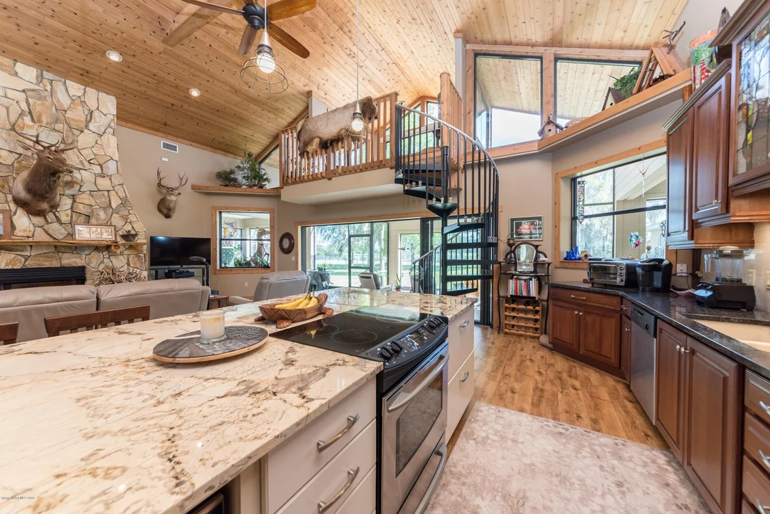 Photo of 805 Brush Lane