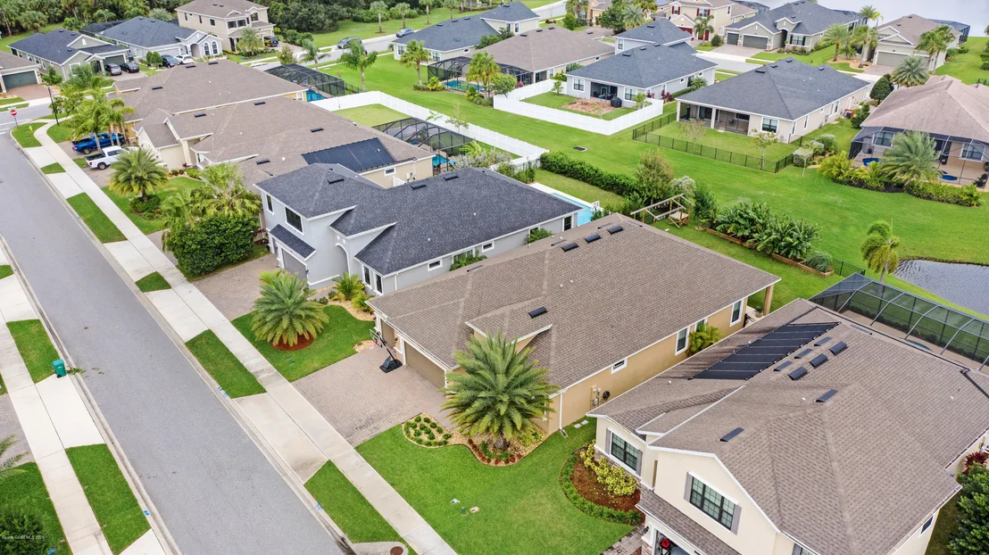 Photo of 8053 Creshire Court