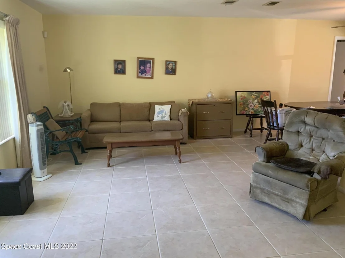 Photo of 1303 Cherry Hills Road NE