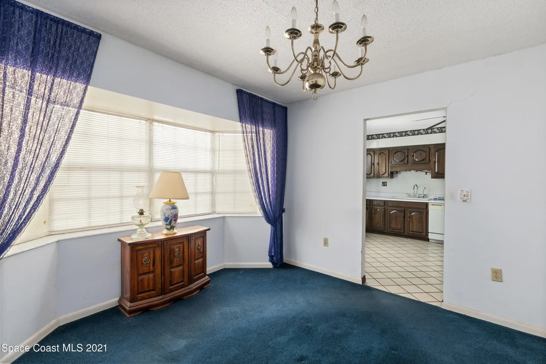 Photo of 4380 Milwaukee Avenue