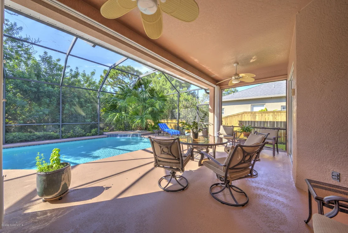 Photo of 4668 Alamanda Drive