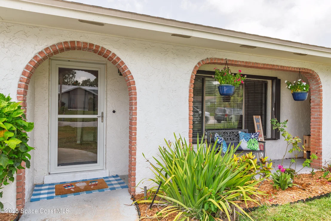 Photo of 1368 Gleneagles Way