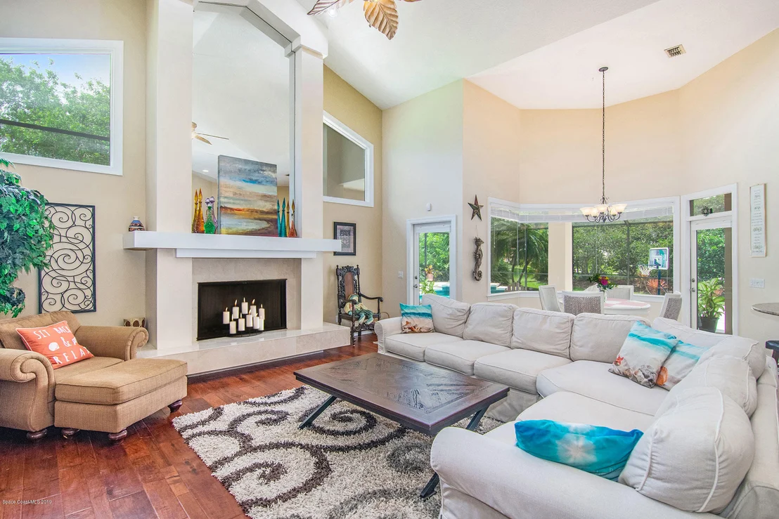 Photo of 717 Oak Park Drive