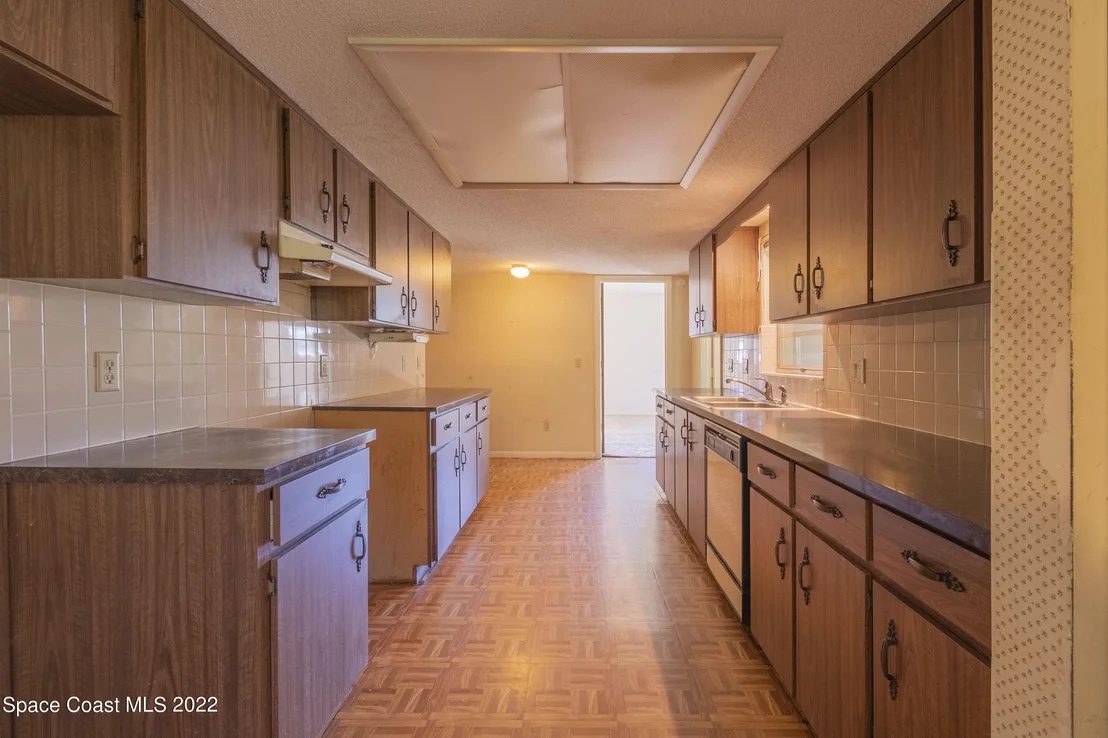 Photo of 936 Clayton Drive