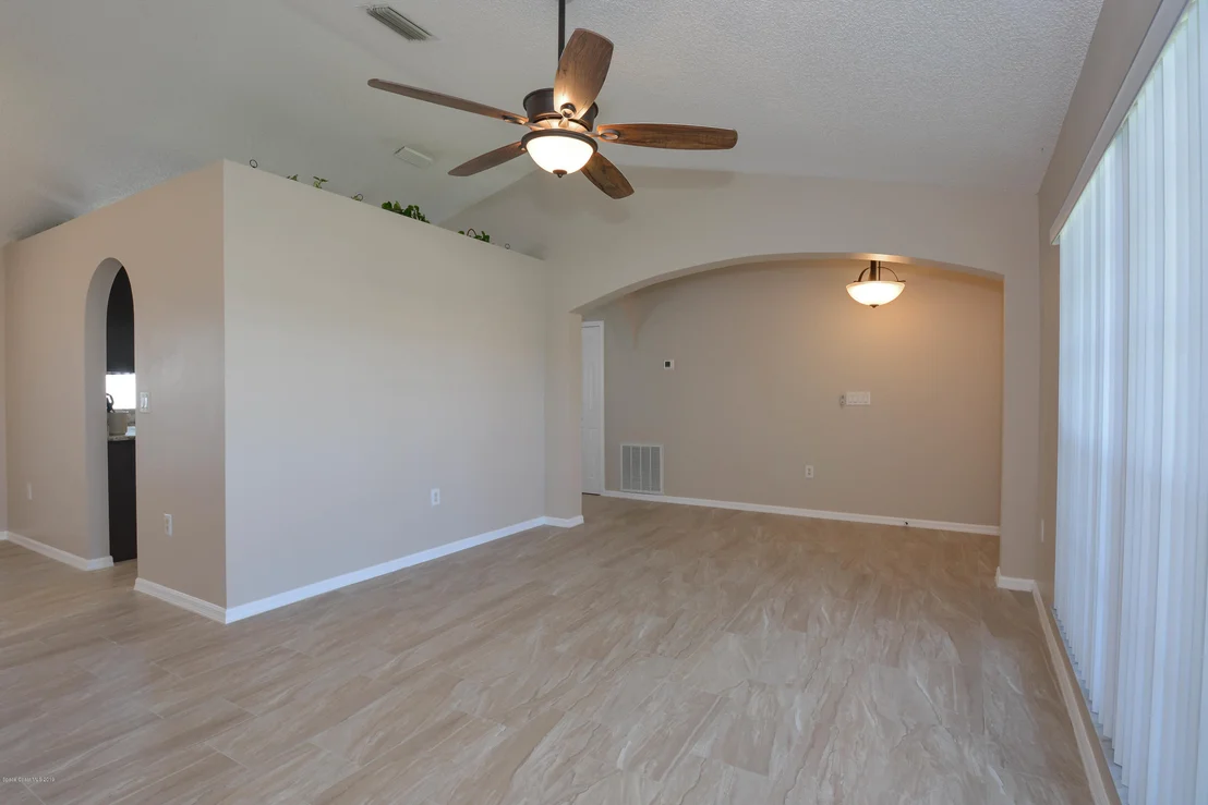 Photo of 1898 Fallon Boulevard NE