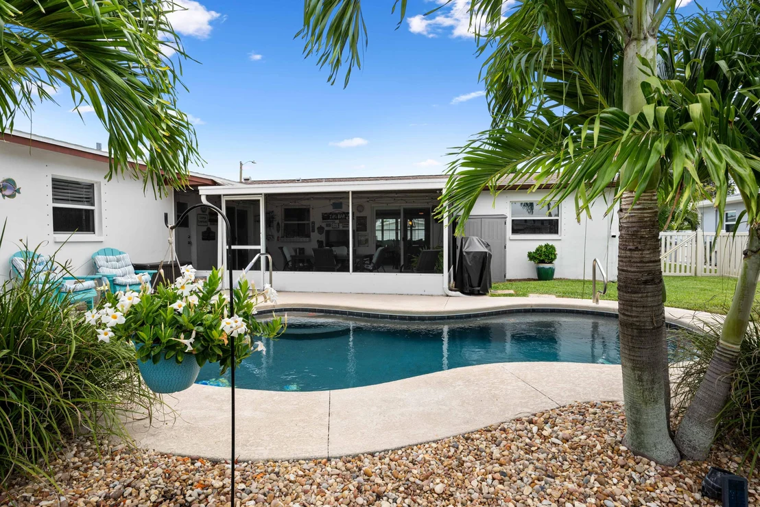 Photo of 420 Sparrow Drive