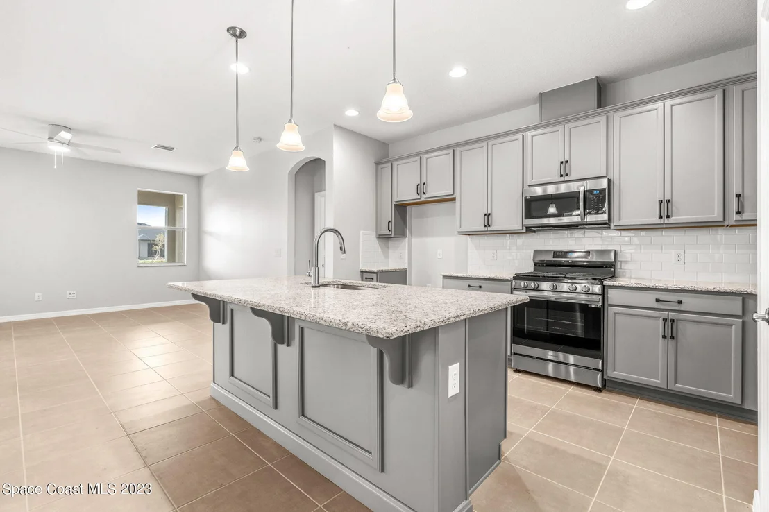Photo of 8100 Lucent Court