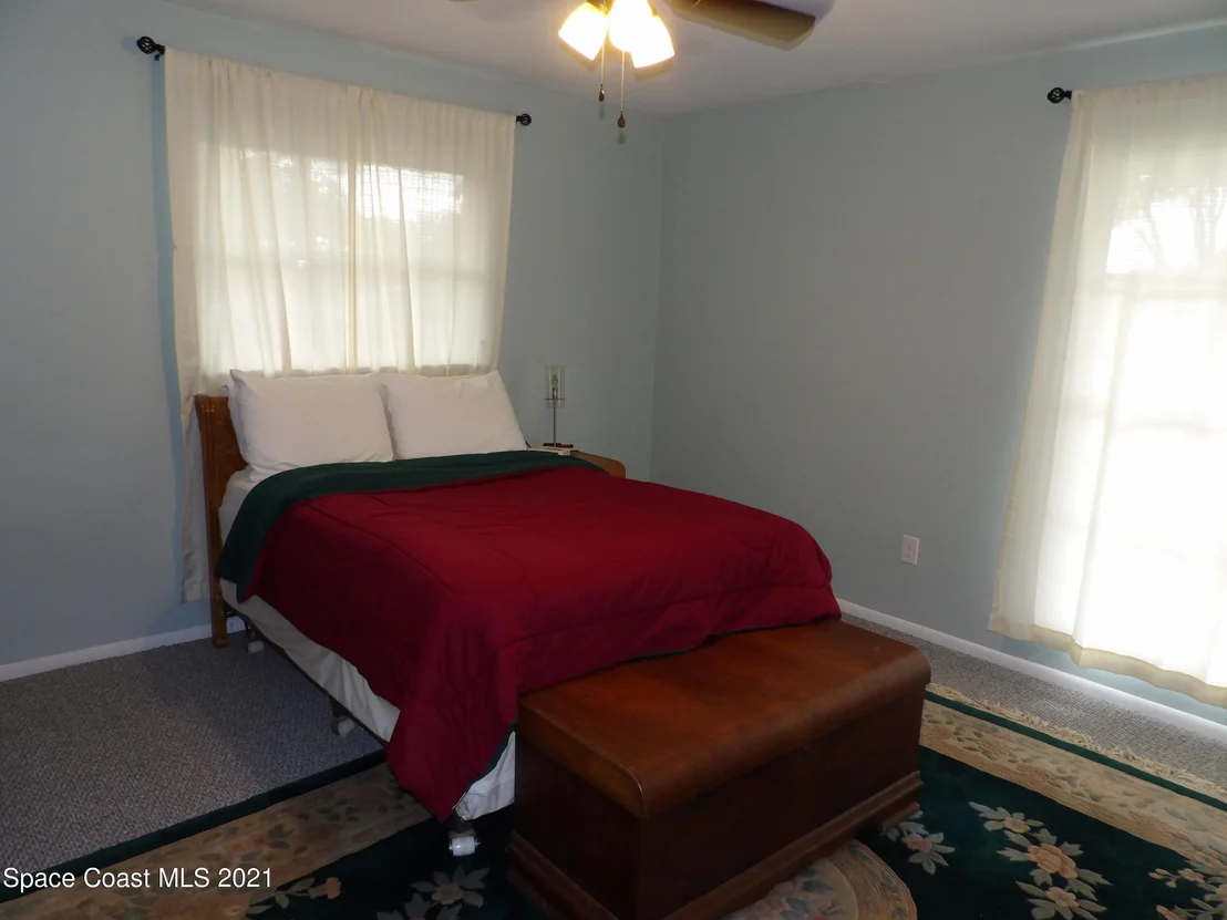 Photo of 797 Bianca Drive NE