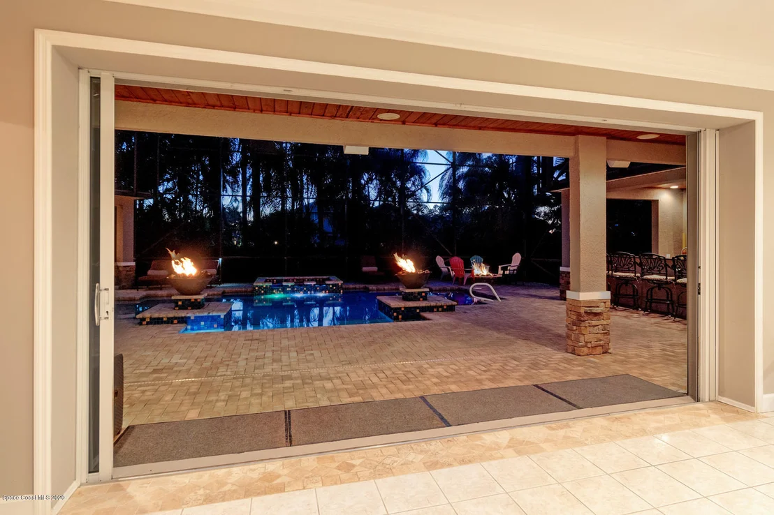 Photo of 5905 Newbury Circle