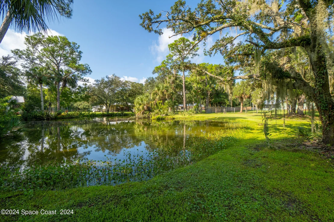 Photo of 3893 Burton Road