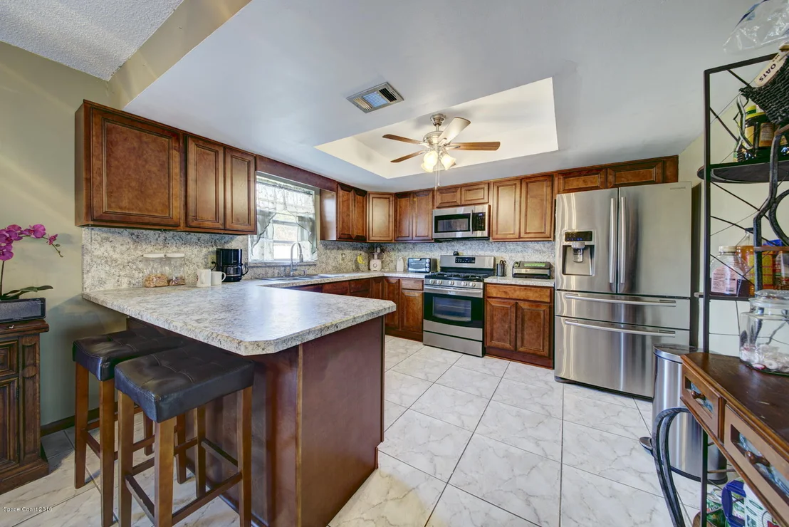 Photo of 1008 Sycamore Drive