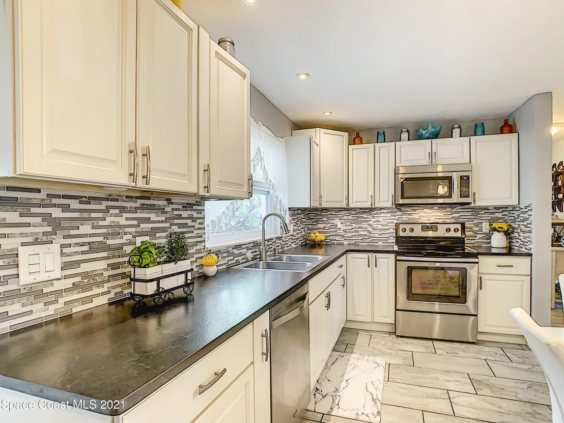 Photo of 1306 Moss Lane