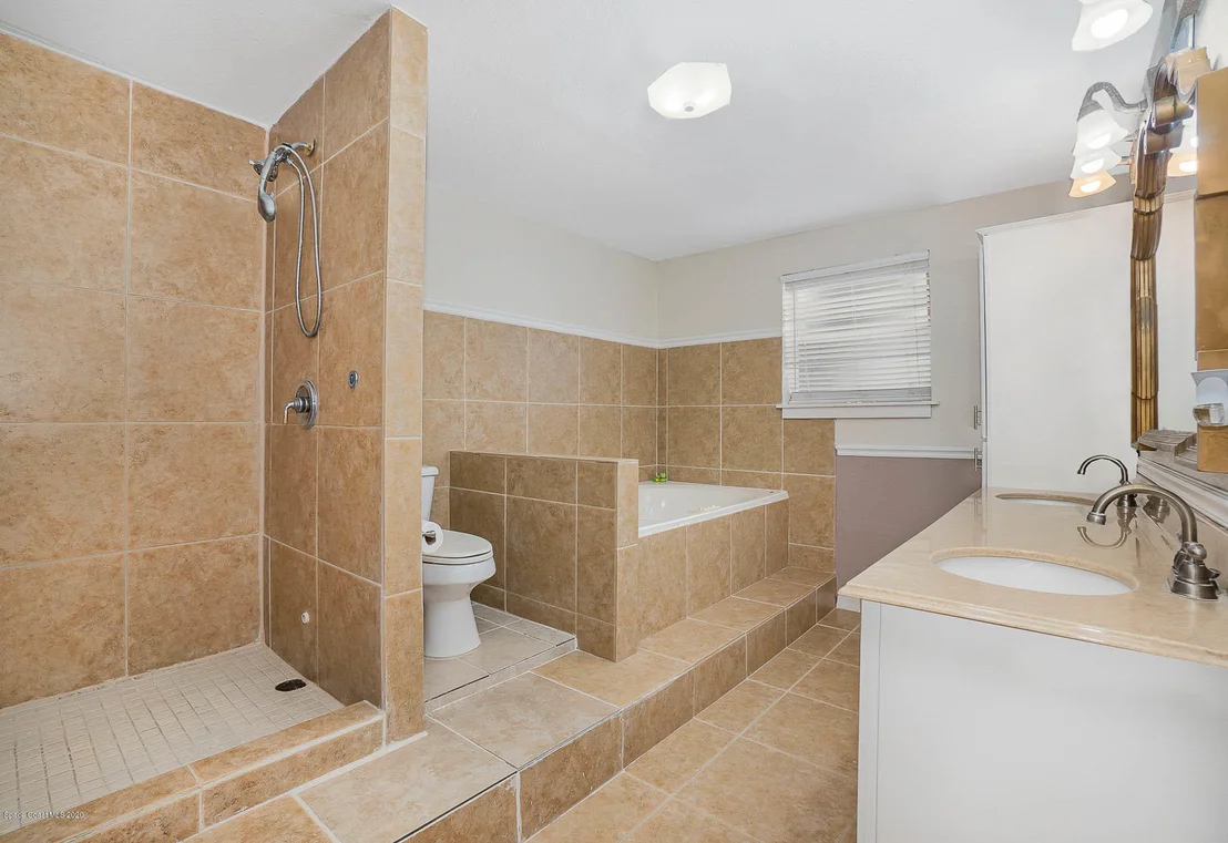 Photo of 2525 Coconut Drive