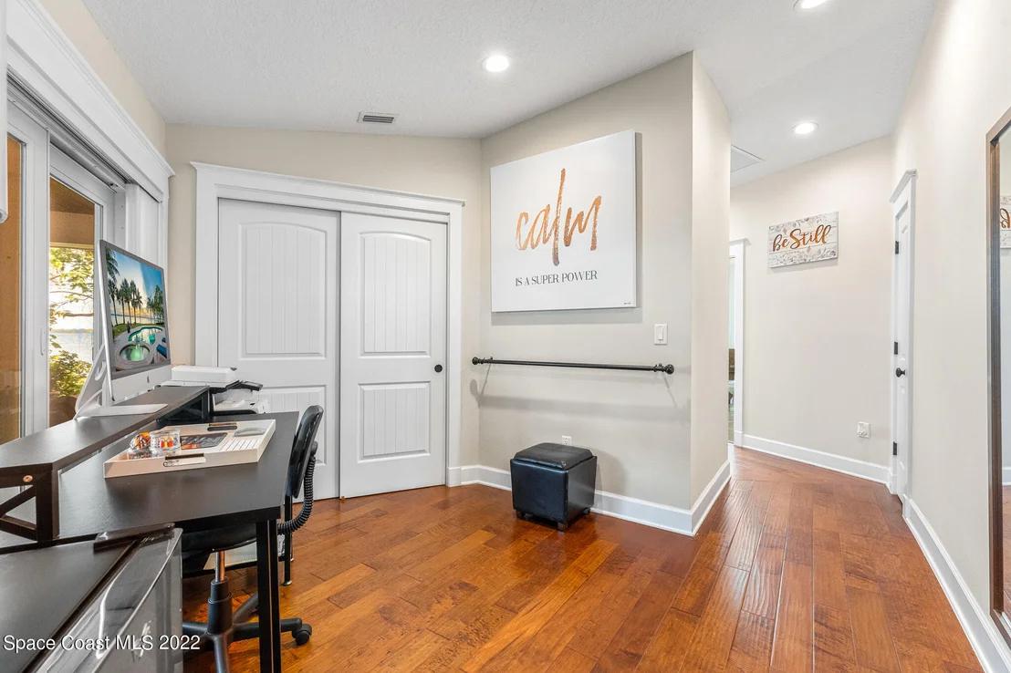 Photo of 437 River View Lane