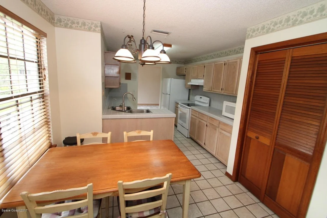 Photo of 2665 Pomello Road